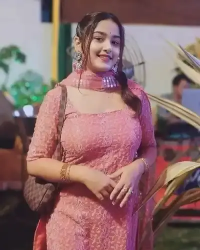 Call Girls Bidhuna Cash On Delivery